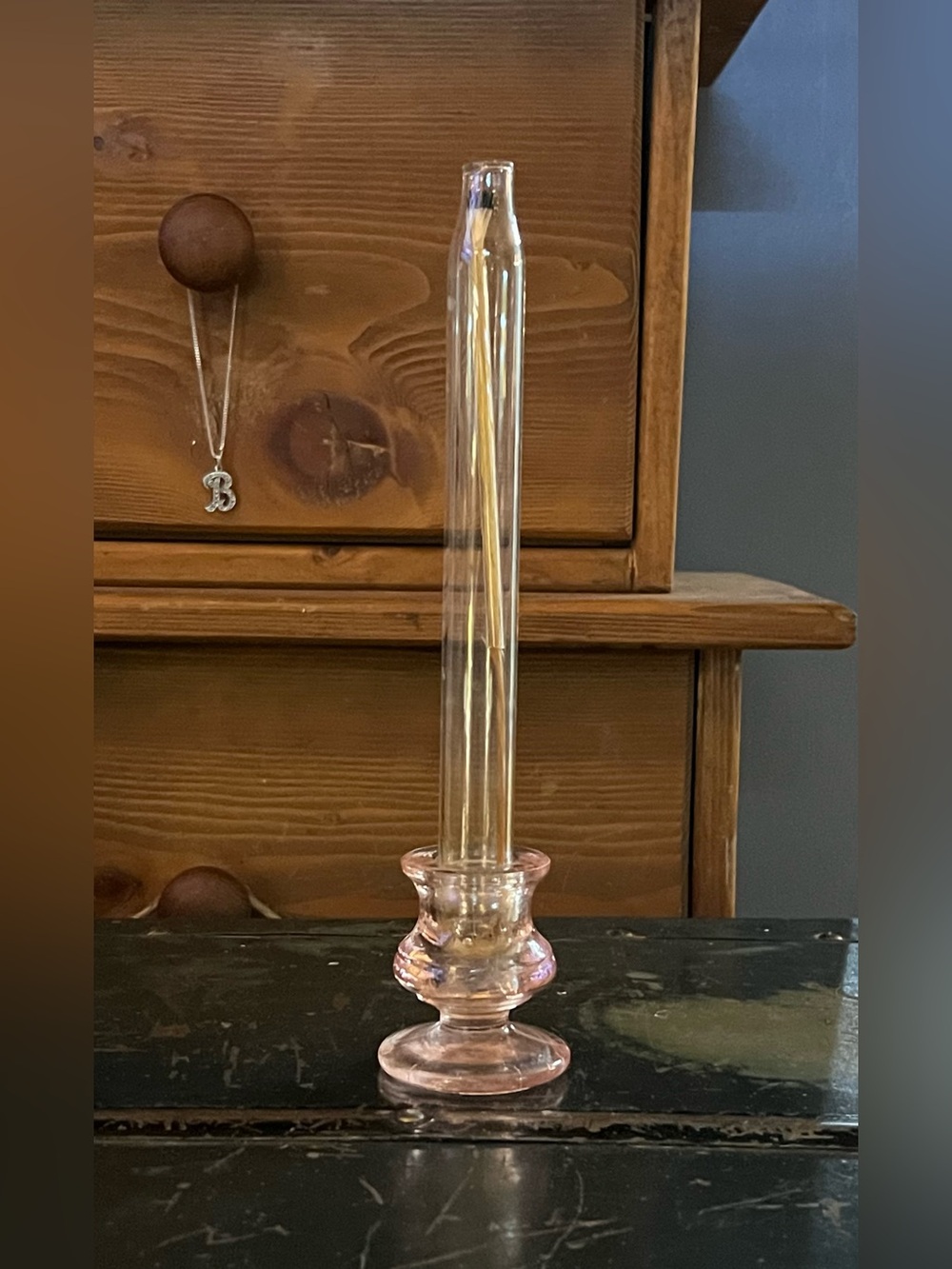 Vintage MCM Pink Lustrelite Glass Chimney Oil Lamp – Hand-Blown Tablelight Decor